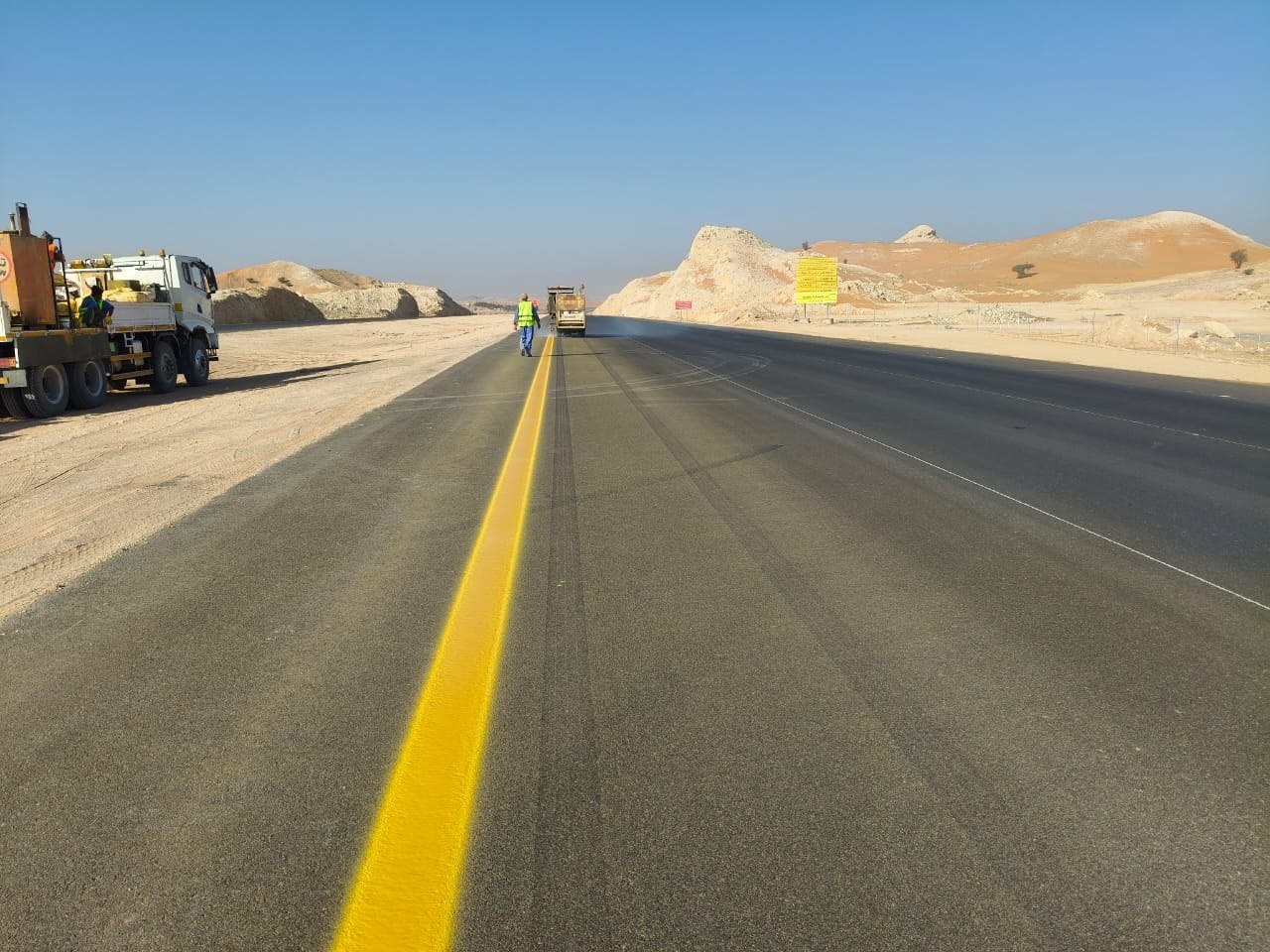 أعمال الطرق والأسفلت من بروفايل الشركة